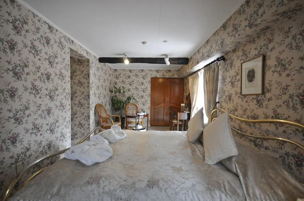 האקונה Auberge Au Mirador יפן