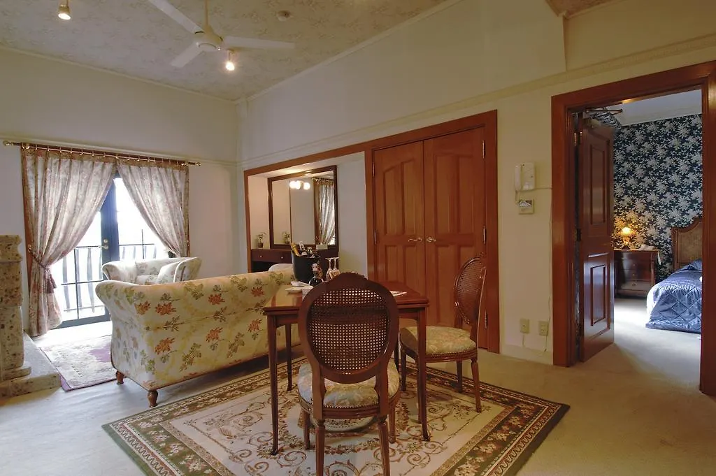 האקונה Auberge Au Mirador מלון