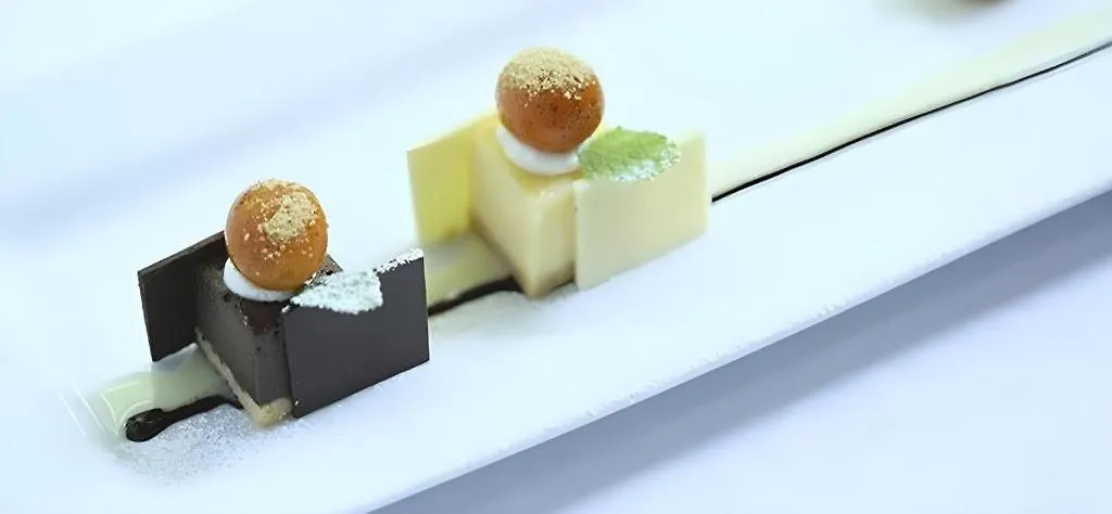 האקונה Auberge Au Mirador